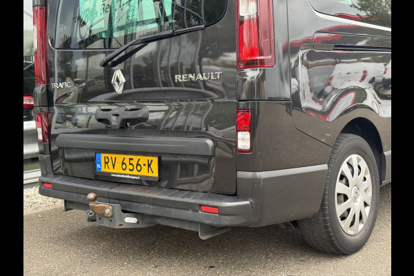 Renault Trafic Passenger 1.6 dCi Grand Expression | Marge | 9 Pers. | Navi | Trekhaak | Cruisec. Renault Trafic Passenger 1.6 dCi Grand Expression | Marge | 9 Pers. | Navi | Trekhaak | Cruisec.