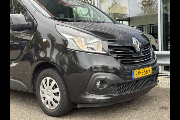 Renault Trafic Passenger 1.6 dCi Grand Expression | Marge | 9 Pers. | Navi | Trekhaak | Cruisec. Renault Trafic Passenger 1.6 dCi Grand Expression | Marge | 9 Pers. | Navi | Trekhaak | Cruisec.