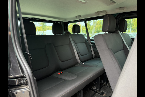 Renault Trafic Passenger 1.6 dCi Grand Expression | Marge | 9 Pers. | Navi | Trekhaak | Cruisec. Renault Trafic Passenger 1.6 dCi Grand Expression | Marge | 9 Pers. | Navi | Trekhaak | Cruisec.