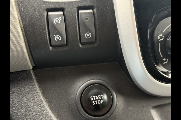 Renault Trafic Passenger 1.6 dCi Grand Expression | Marge | 9 Pers. | Navi | Trekhaak | Cruisec. Renault Trafic Passenger 1.6 dCi Grand Expression | Marge | 9 Pers. | Navi | Trekhaak | Cruisec.