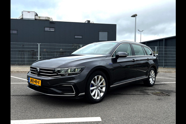 Volkswagen Passat Variant 1.4 TSI PHEV GTE Business Carplay_Camera_trekh_Stoel massage