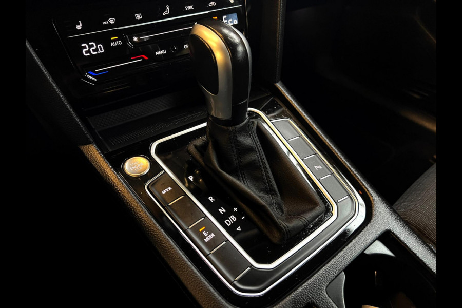 Volkswagen Passat Variant 1.4 TSI PHEV GTE Business Carplay_Camera_trekh_Stoel massage
