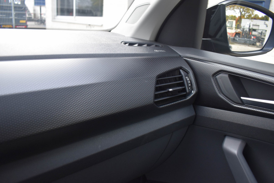 Volkswagen T-Cross 1.0 TSI Life Business | ACC | Carplay | Navi | Clima | Blind Spot | Parkeersensoren