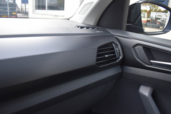 Volkswagen T-Cross 1.0 TSI Life Business | ACC | Carplay | Navi | Clima | Blind Spot | Parkeersensoren