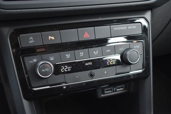 Volkswagen T-Cross 1.0 TSI Life Business | ACC | Carplay | Navi | Clima | Blind Spot | Parkeersensoren
