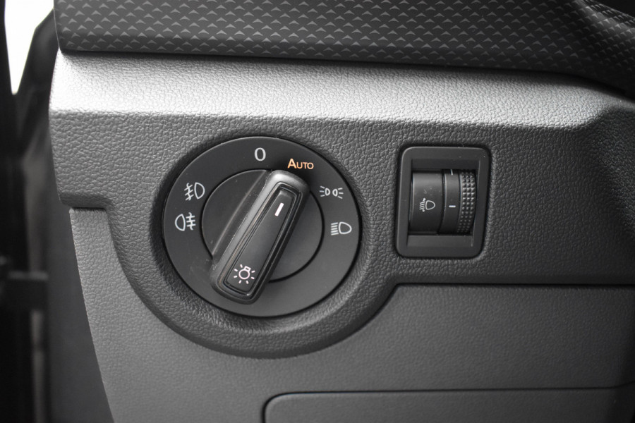Volkswagen T-Cross 1.0 TSI Life Business | ACC | Carplay | Navi | Clima | Blind Spot | Parkeersensoren