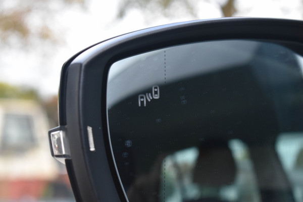 Volkswagen T-Cross 1.0 TSI Life Business | ACC | Carplay | Navi | Clima | Blind Spot | Parkeersensoren