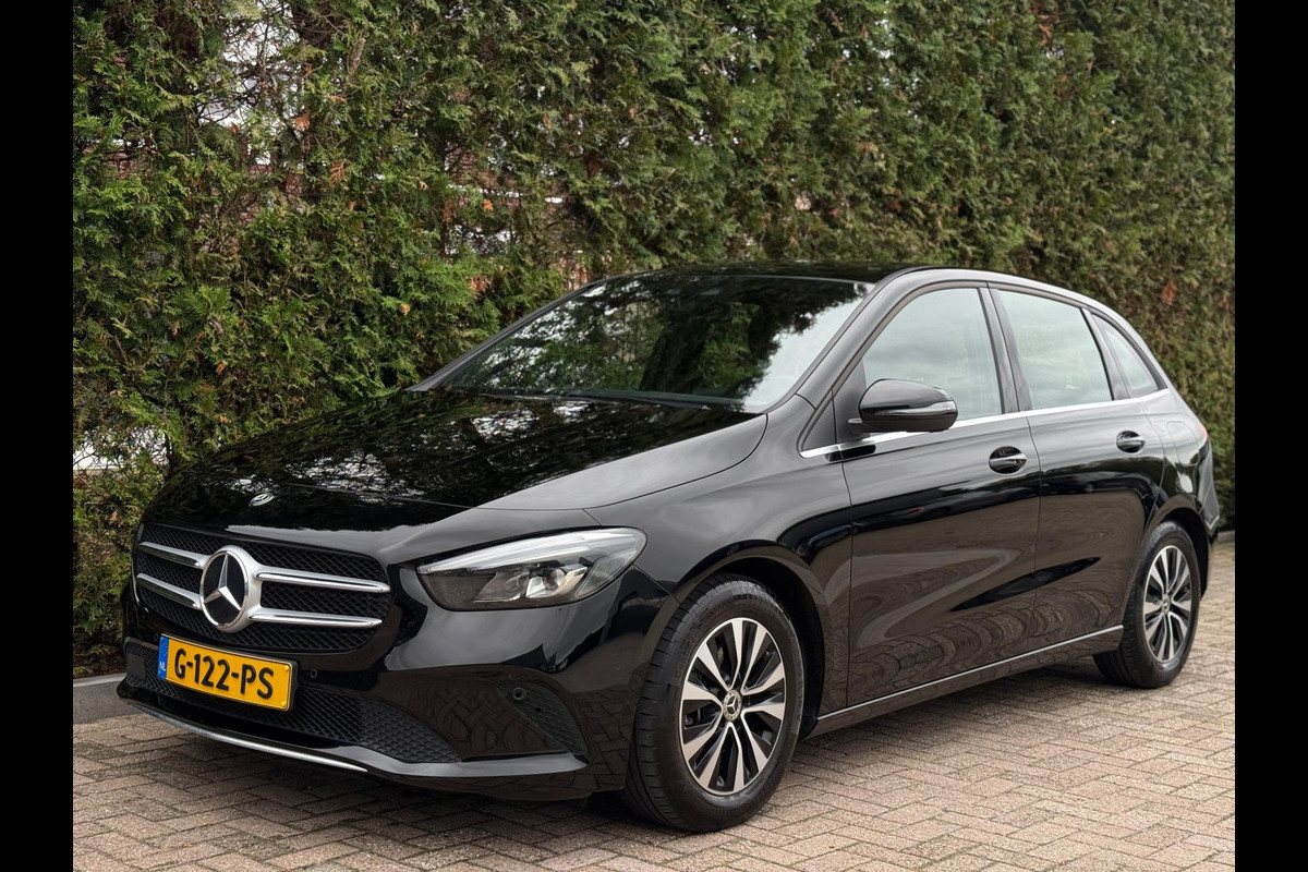 Mercedes-Benz B-Klasse B 180 Camera CarPlay Mercedes-Benz B-Klasse B 180 Camera CarPlay
