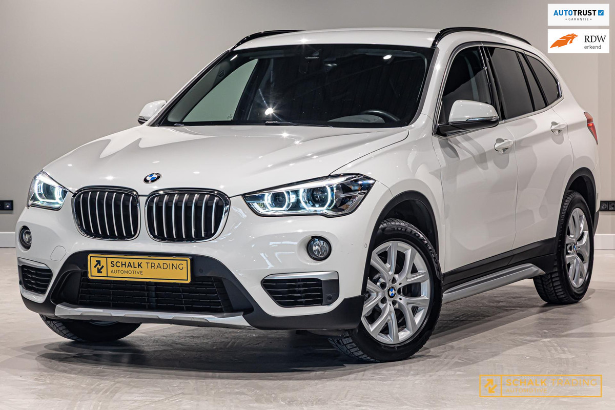 BMW X1 SDrive18i High Executive|Cam|StoelV|Dealer ond|Clima BMW X1 SDrive18i High Executive|Cam|StoelV|Dealer ond|Clima