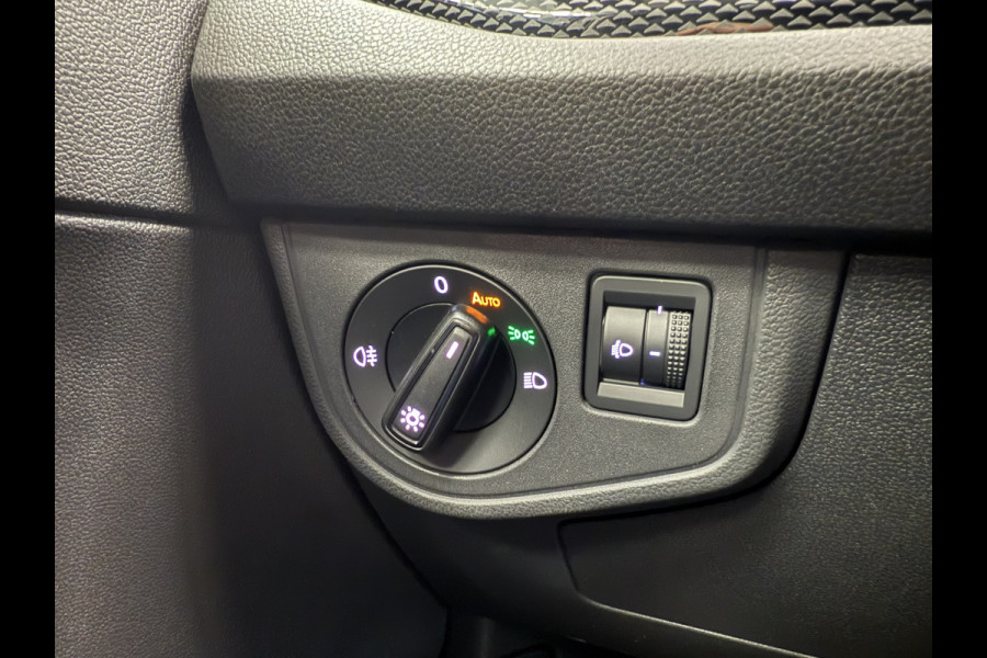 Volkswagen Polo 1.0 TSI Life Business Parkeerhulp Climate Control Stoelverwarming