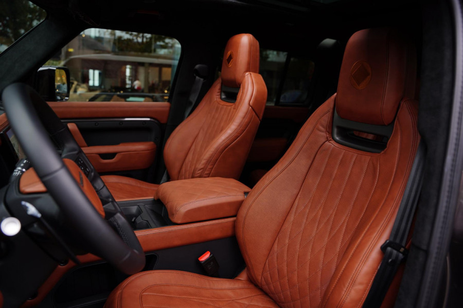 Land Rover Defender 110 P 635 V 8 Octa One of One Lamborghini Leather