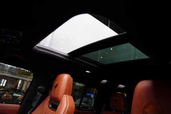 Land Rover Defender 110 P 635 V 8 Octa One of One Lamborghini Leather