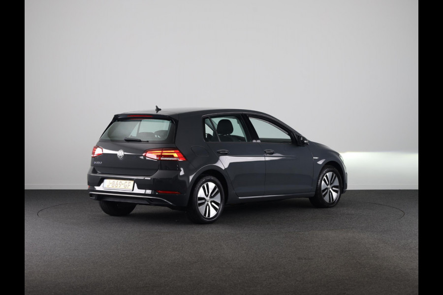 Volkswagen e-Golf E-DITION 136PK | Automaat | Navigatie | Cruise control | Parkeersensoren