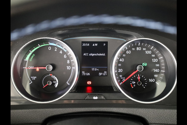 Volkswagen e-Golf E-DITION 136PK | Automaat | Navigatie | Cruise control | Parkeersensoren