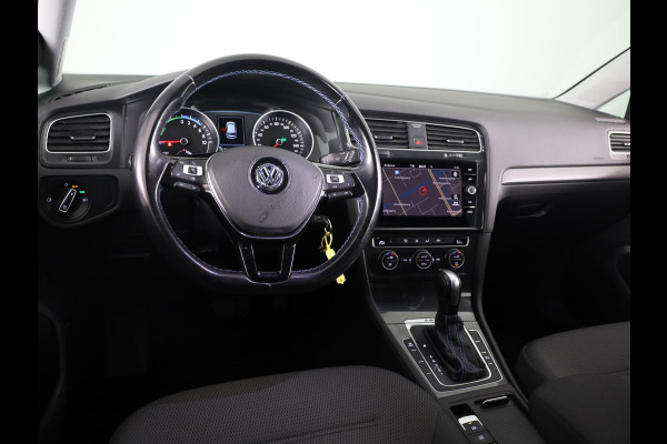 Volkswagen e-Golf E-DITION 136PK | Automaat | Navigatie | Cruise control | Parkeersensoren