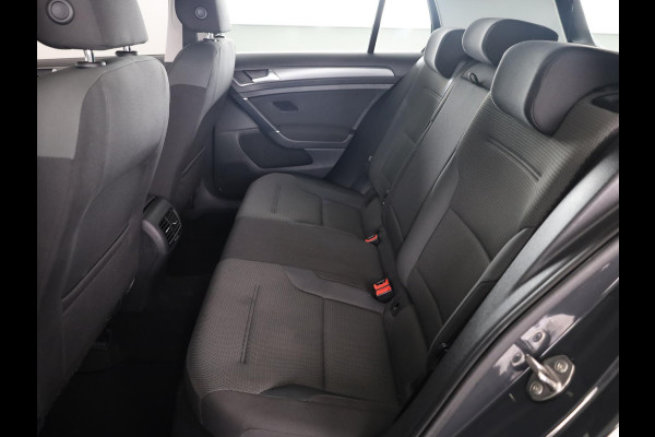 Volkswagen e-Golf E-DITION 136PK | Automaat | Navigatie | Cruise control | Parkeersensoren