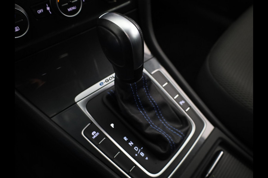 Volkswagen e-Golf E-DITION 136PK | Automaat | Navigatie | Cruise control | Parkeersensoren