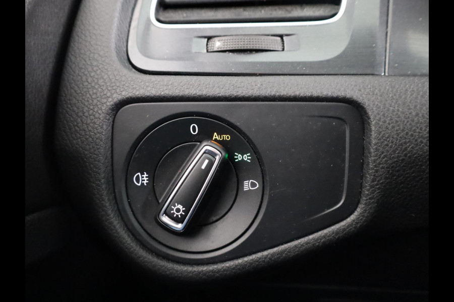 Volkswagen e-Golf E-DITION 136PK | Automaat | Navigatie | Cruise control | Parkeersensoren