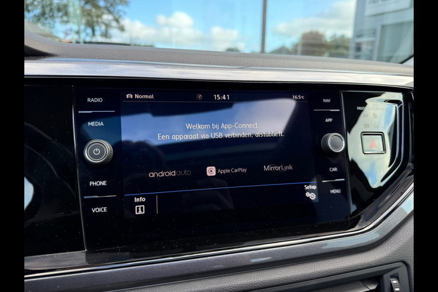 Volkswagen Polo 1.0 TSI Highline - Automaat - Schuif/Panodak - Navi - LED - Org.NL