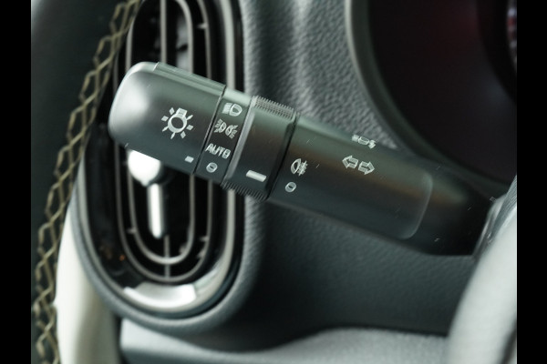 Kia Picanto 1.0 DPi DynamicLine - Airco - Cruise Control - Lichtmetalen Velgen - Apple/Android Carplay - Fabrieksgarantie Tot 2031 Kia Picanto 1.0 DPi DynamicLine - Airco - Cruise Control - Lichtmetalen Velgen - Apple/Android Carplay - Fabrieksgarantie Tot 2031