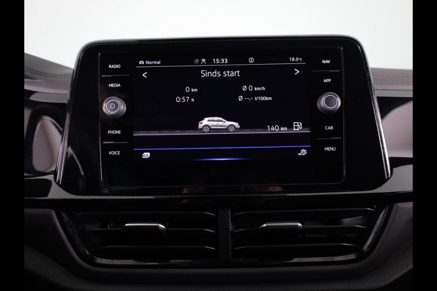 Volkswagen T-Roc 1.5 TSI R-Line 150 PK DSG | Blackstyle | Trekhaak afneembaar | ErgoActive Stoel Pakket | Navigatie |