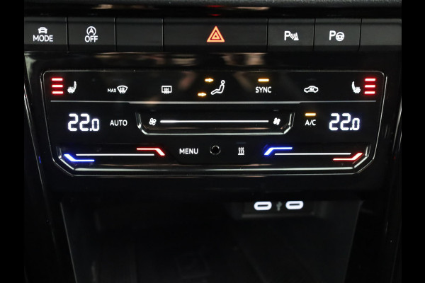 Volkswagen T-Roc 1.5 TSI R-Line 150 PK DSG | Blackstyle | Trekhaak afneembaar | ErgoActive Stoel Pakket | Navigatie |