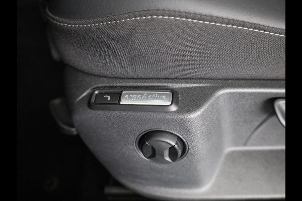 Volkswagen T-Roc 1.5 TSI R-Line 150 PK DSG | Blackstyle | Trekhaak afneembaar | ErgoActive Stoel Pakket | Navigatie |