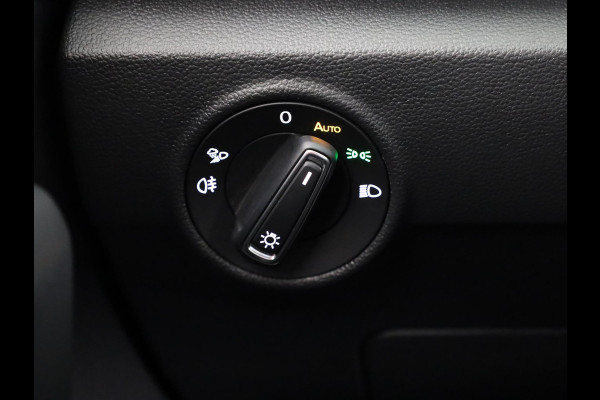 Volkswagen T-Roc 1.5 TSI R-Line 150 PK DSG | Blackstyle | Trekhaak afneembaar | ErgoActive Stoel Pakket | Navigatie |