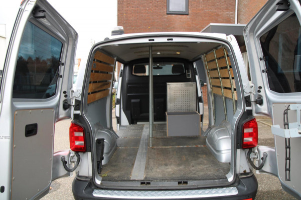 Volkswagen Transporter 2.0 TDI DSG L2H1 Comfortline / Automaat / Trekhaak / App connect