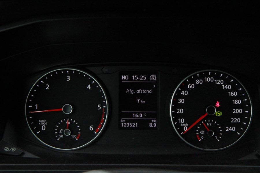Volkswagen Transporter 2.0 TDI DSG L2H1 Comfortline / Automaat / Trekhaak / App connect