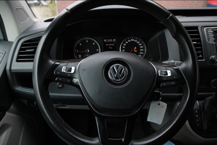 Volkswagen Transporter 2.0 TDI DSG L2H1 Comfortline / Automaat / Trekhaak / App connect