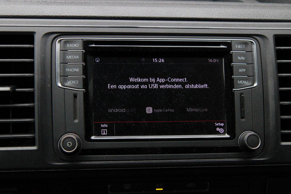 Volkswagen Transporter 2.0 TDI DSG L2H1 Comfortline / Automaat / Trekhaak / App connect