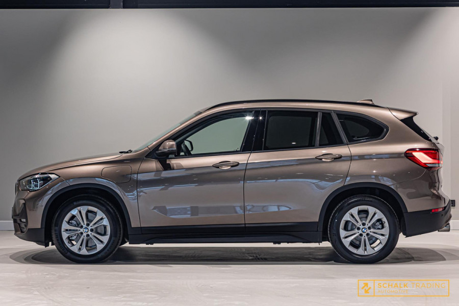 BMW X1 XDrive25e High Executive|HUD|LED|Garantie|Camera