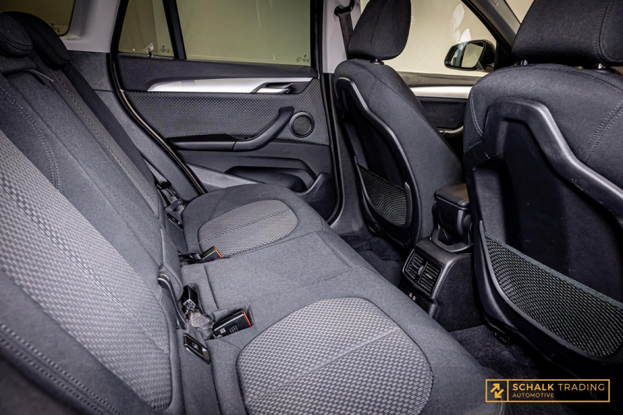 BMW X1 XDrive25e High Executive|HUD|LED|Garantie|Camera
