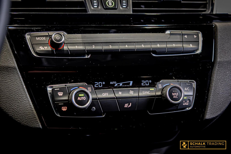 BMW X1 XDrive25e High Executive|HUD|LED|Garantie|Camera