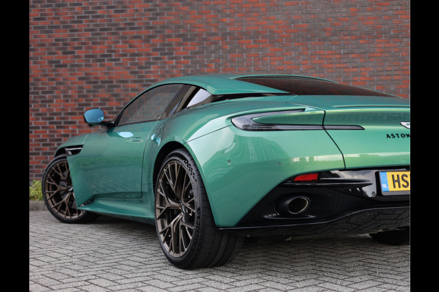 Aston Martin DB12 4.0 V8 | Iridiscent Emerald - Oxford Tan