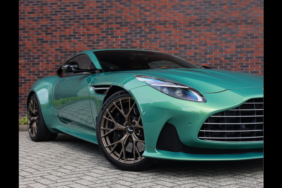 Aston Martin DB12 4.0 V8 | Iridiscent Emerald - Oxford Tan
