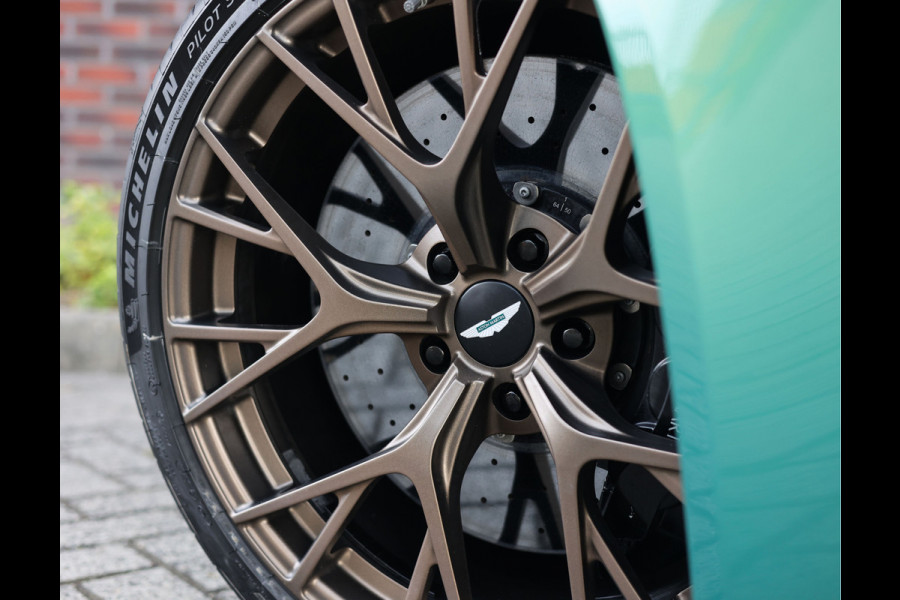 Aston Martin DB12 4.0 V8 | Iridiscent Emerald - Oxford Tan