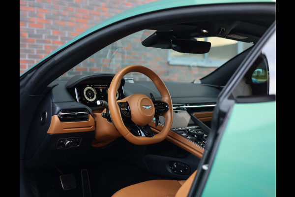 Aston Martin DB12 4.0 V8 | Iridiscent Emerald - Oxford Tan