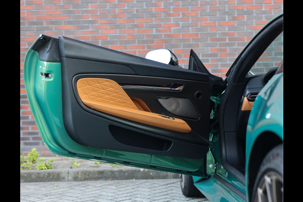 Aston Martin DB12 4.0 V8 | Iridiscent Emerald - Oxford Tan