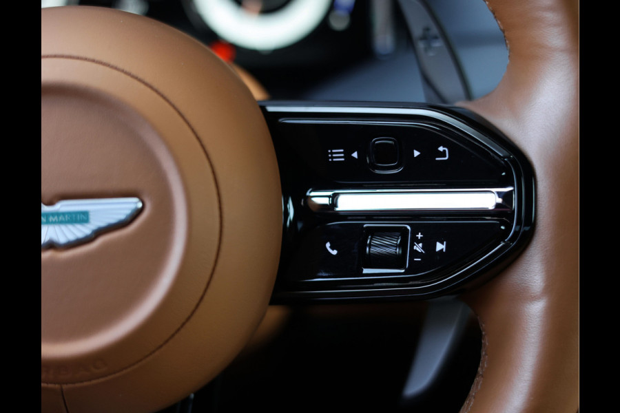 Aston Martin DB12 4.0 V8 | Iridiscent Emerald - Oxford Tan