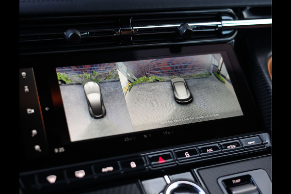 Aston Martin DB12 4.0 V8 | Iridiscent Emerald - Oxford Tan