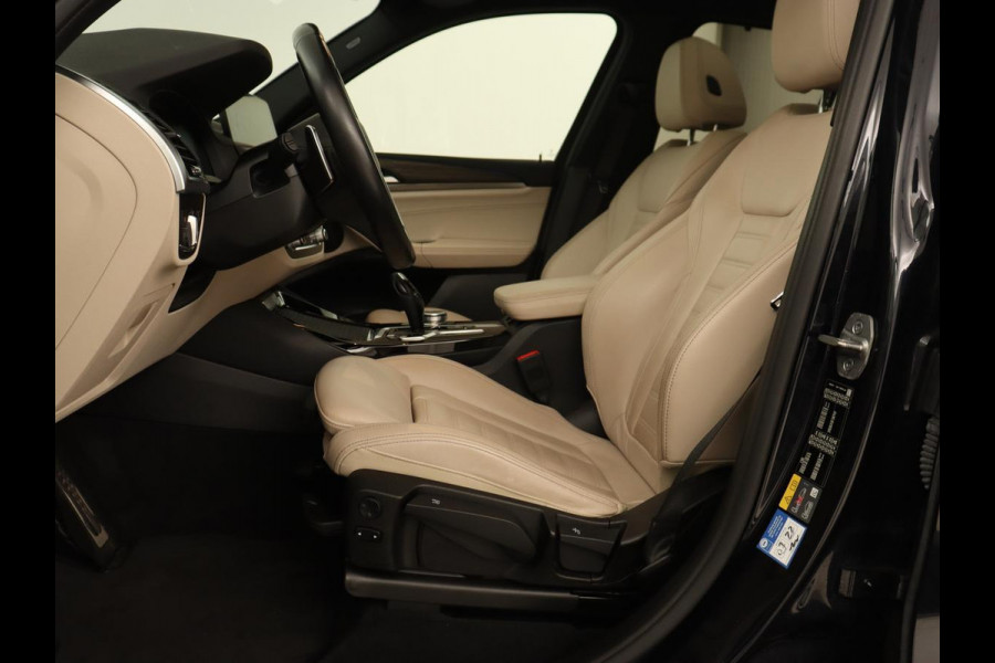 BMW X3 xDrive30e M Sport | Panoramadak | Trekhaak | Head-Up | Stoelverwarming | Leder | Live Cockpit | Stuurverwarming | Carplay | Camera | 20'' | Navigatie | Keyless | PHEV | Plug In