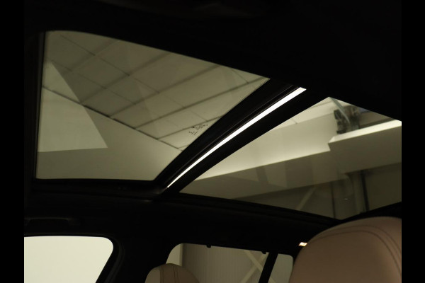 BMW X3 xDrive30e M Sport | Panoramadak | Trekhaak | Head-Up | Stoelverwarming | Leder | Live Cockpit | Stuurverwarming | Carplay | Camera | 20'' | Navigatie | Keyless | PHEV | Plug In