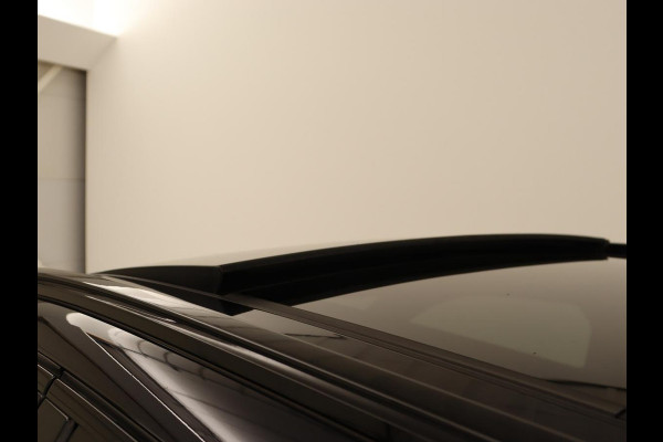 BMW X3 xDrive30e M Sport | Panoramadak | Trekhaak | Head-Up | Stoelverwarming | Leder | Live Cockpit | Stuurverwarming | Carplay | Camera | 20'' | Navigatie | Keyless | PHEV | Plug In