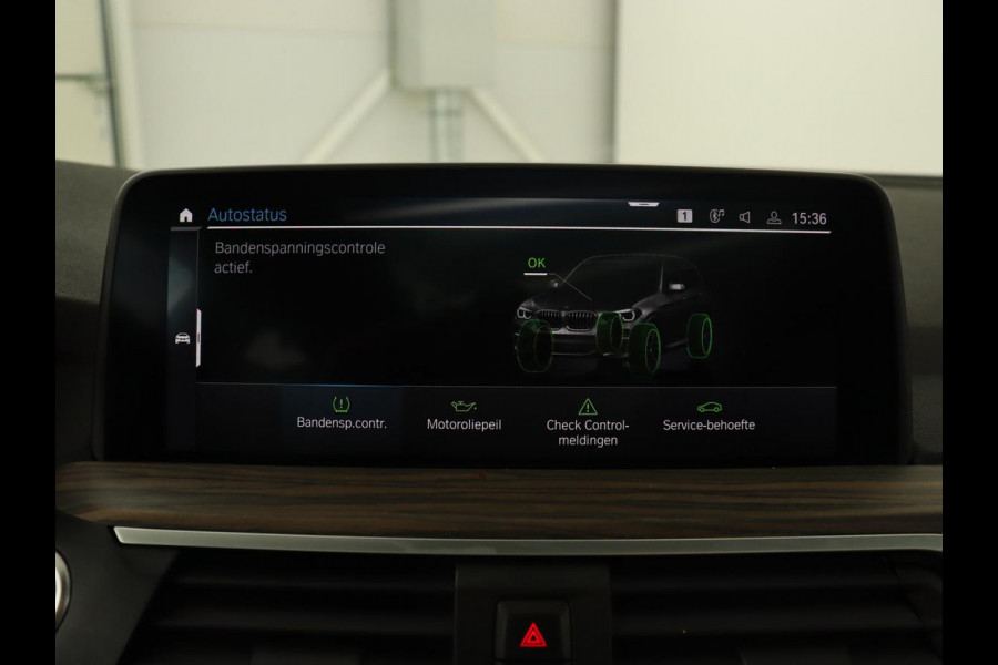 BMW X3 xDrive30e M Sport | Panoramadak | Trekhaak | Head-Up | Stoelverwarming | Leder | Live Cockpit | Stuurverwarming | Carplay | Camera | 20'' | Navigatie | Keyless | PHEV | Plug In