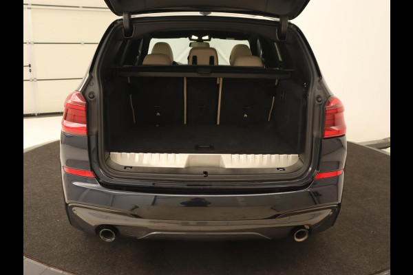 BMW X3 xDrive30e M Sport | Panoramadak | Trekhaak | Head-Up | Stoelverwarming | Leder | Live Cockpit | Stuurverwarming | Carplay | Camera | 20'' | Navigatie | Keyless | PHEV | Plug In