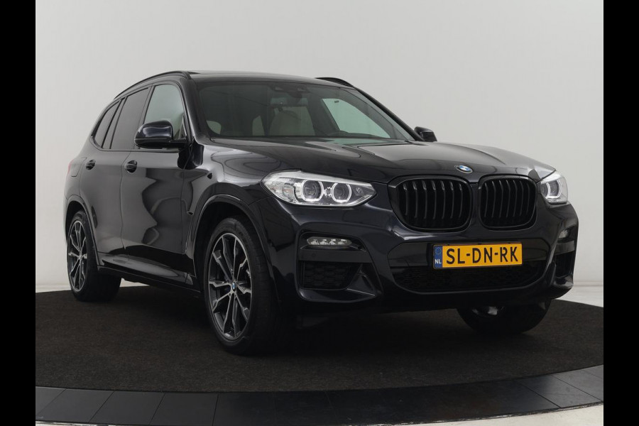 BMW X3 xDrive30e M Sport | Panoramadak | Trekhaak | Head-Up | Stoelverwarming | Leder | Live Cockpit | Stuurverwarming | Carplay | Camera | 20'' | Navigatie | Keyless | PHEV | Plug In
