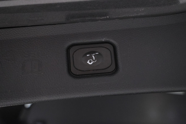 Ford S-Max 2.0 TDCi Titanium Leer, Navigatie, Digital dash