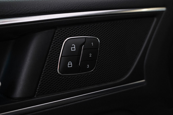 Ford S-Max 2.0 TDCi Titanium Leer, Navigatie, Digital dash